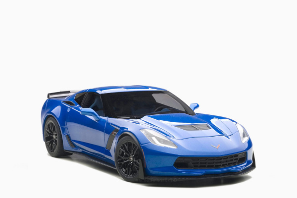 Модель Corvette 2021 1:36 (синяя)